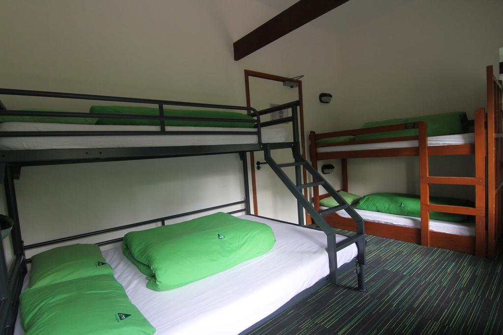 Yha Medway Hostel Gillingham  Exterior photo