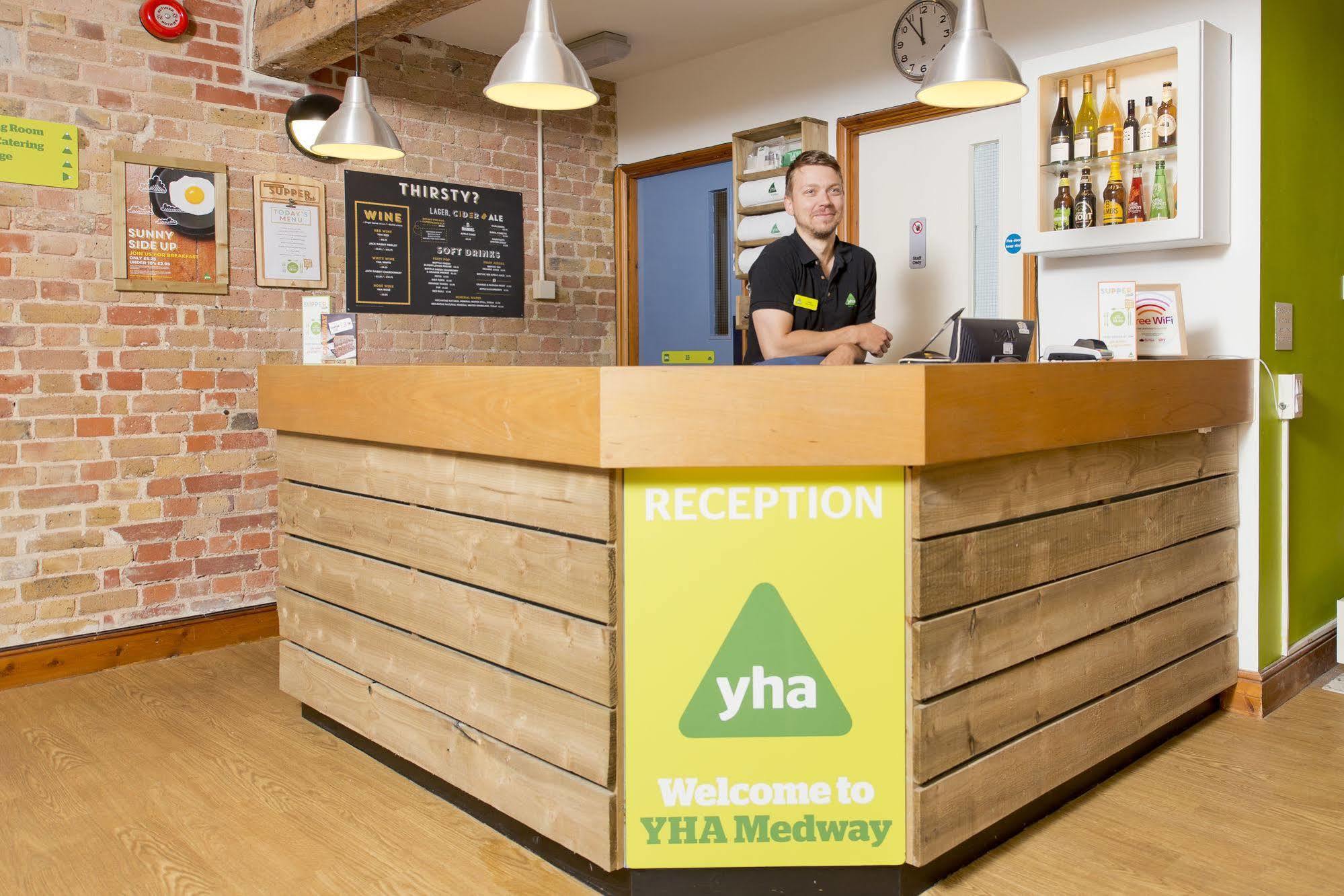 Yha Medway Hostel Gillingham  Exterior photo