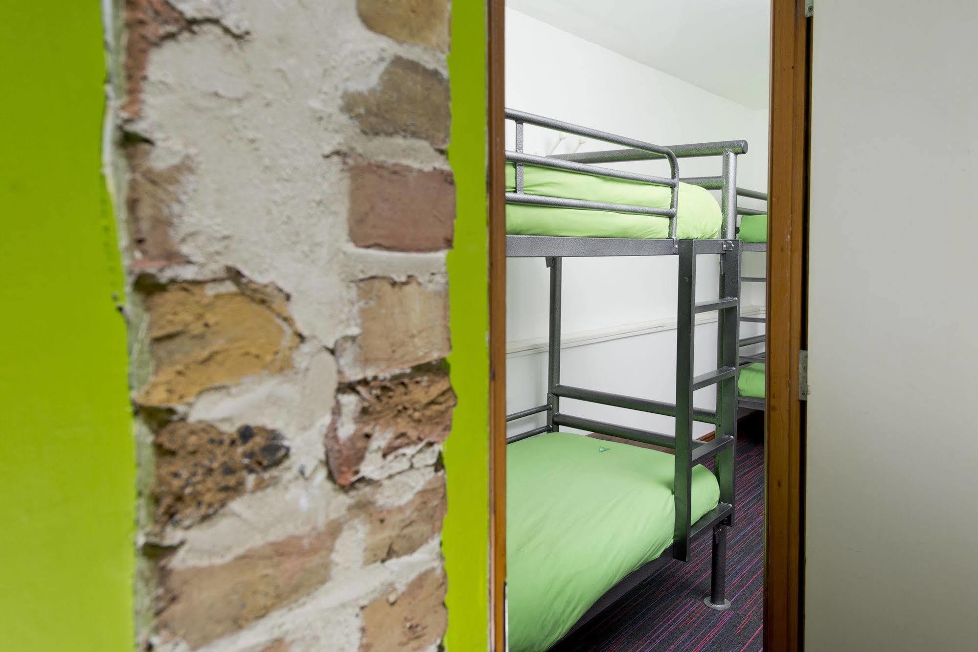Yha Medway Hostel Gillingham  Exterior photo