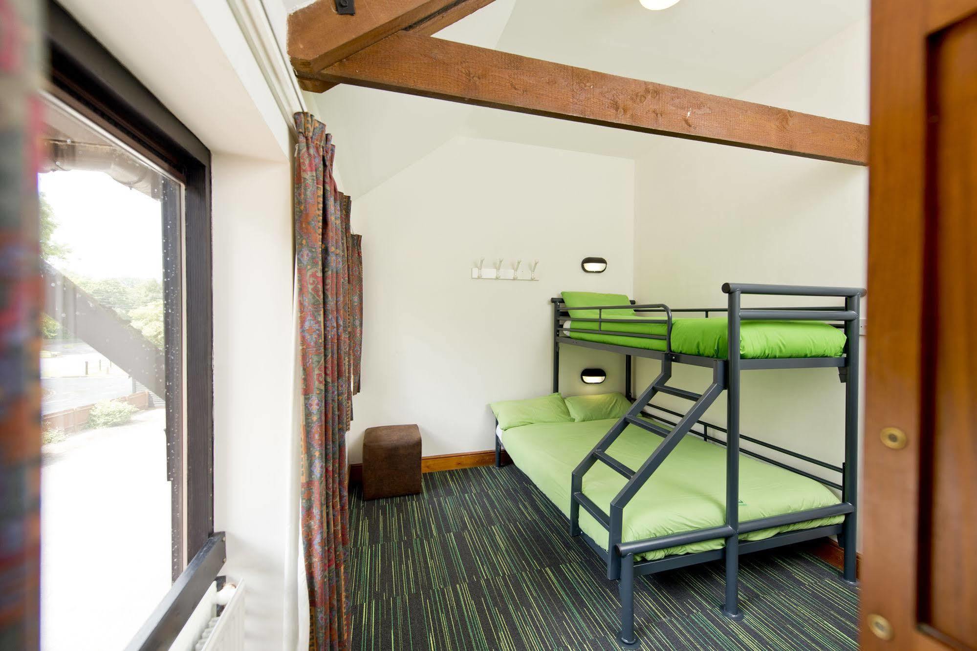 Yha Medway Hostel Gillingham  Exterior photo